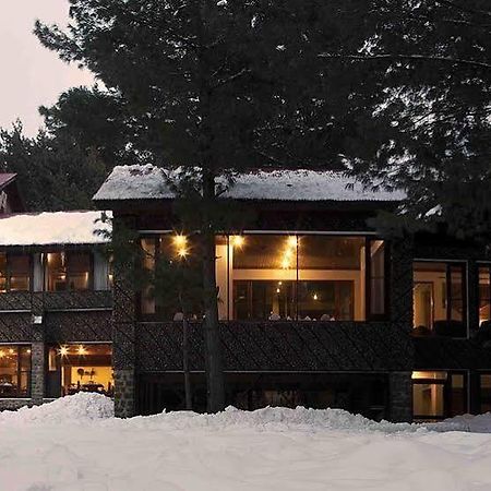 Senator Pine N Peak Hotel Pahalgām Eksteriør billede